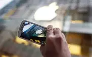 Samsung подала иск против Apple из-за iPhone 5