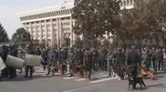 При разгоне митинга в Бишкеке пострадали 12 человек