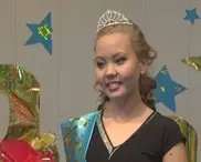 Блондинка с 2 дипломами стала королевой красоты в колонии Петропавловска