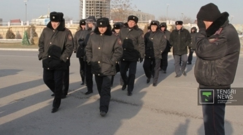  Сотрудники правоохранительных органов. Фото Даниал Окасов©