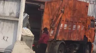 Тело новорожденного ребенка нашли в мусорном баке в Алматы