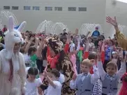 В Павлодаре День защиты детей отметили парадом близнецов