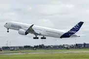Airbus A350 впервые поднялся в воздух