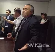 Карагандинский чиновник оскорблял подчиненных словами "свинопас" и "хохол"