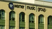 Warner Music требует с "ВКонтакте" 750 тысяч рублей