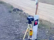 Радары на трассе Алматы - Бишкек привязывают к столбам скотчем