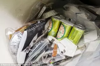 "Капсулу времени" с вещами Джобса выкопали спустя 30 лет