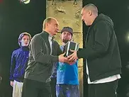 По подозрению в разбое задержан "любимый рэпер Путина"