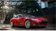 Tesla отзывает зарядные устройства для своих электромобилей
