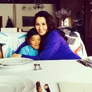 Известная телеведущая Динара Сатжан родила дочь