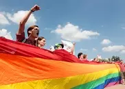 200 известных писателей призвали Россию отменить закон о гей-пропаганде