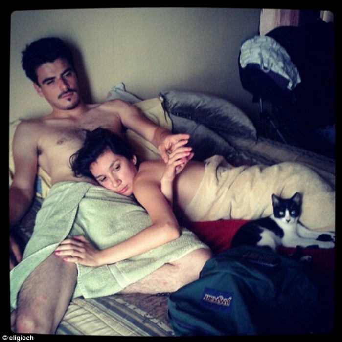 В Instagram появилась мода делать селфи после секса: 2014-04-04 06:38:25 - прочитайте