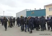 Более 100 сотрудников компании в Мангистауской области не вышли на работу из-за низкой зарплаты