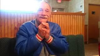 Реакция мужчины на известие о будущем внуке стала хитом YouTube