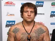 Александр Емельяненко сломал бедро