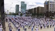 800 детей исполнили песню на жестовом языке в Астане