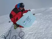 Максут Жумаев водрузил флаг Tengrinews.kz на высочайшей горе США