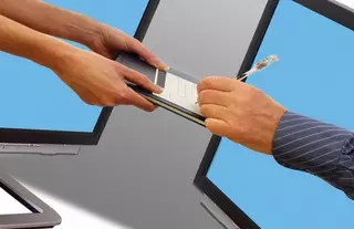 Электронно-цифровая подпись на SIM-картах появится в РК в 2015 году