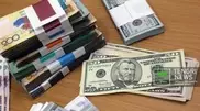 Слухи о девальвации в Казахстане выгодны олигархам - эксперт