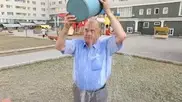 Ice Bucket Challenge в Казахстане поддержал мажилисмен Косарев