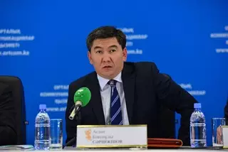 Неготовые к учебному году школы назвал Саринжипов