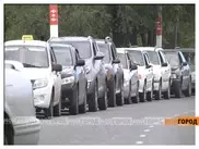 В Уральске километровые очереди за бензином