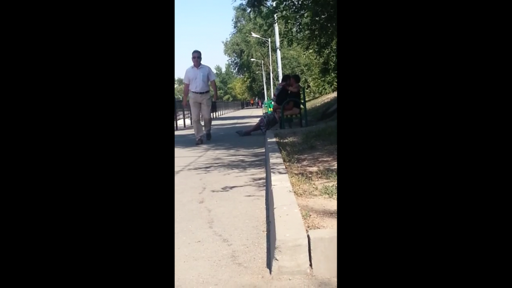Пара занялась сексом на глазах у прохожих в центре Алматы: 2014-09-25 02:21:55 - прочитайте