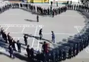 Будущие полицейские выстроились в сердце ради предложения девушке в Костанае