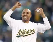 Геннадий Головкин может проиграть американцу Андре Уорду - Родригес