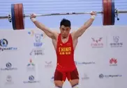 Китаец Ляо Хуэй выиграл "золото" ЧМ по тяжелой атлетике в Алматы