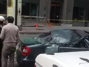 Мойщик окон упал с 11-го этажа и остался жив