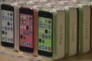 Выпуск бюджетных iPhone 5c прекратится в 2015 году