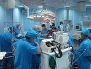 За героическую операцию на открытом сердце казахстанцы подарили кыргызским врачам генератор