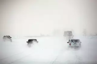 Из-за метели ограничено движение в четырех областях Казахстана