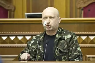 Турчинов попал под обстрел в зоне АТО