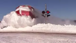 Новый хит YouTube: Бешеный поезд