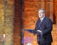 Охрана президента Польши заклеила рот журналисту - СМИ