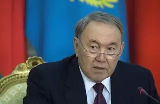 Назарбаев: Для молодежи триязычие обязательно