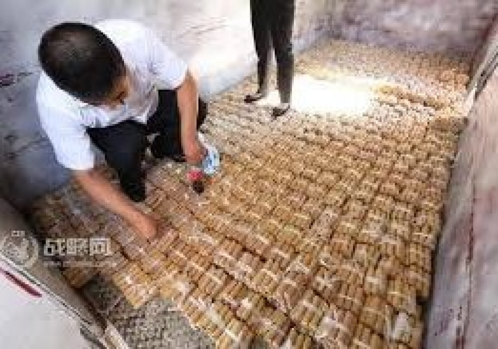 Китаец расплатился мелочью за автомобиль стоимостью 110 тысяч долларов: 2015-06-08 12:20:35 - прочитайте