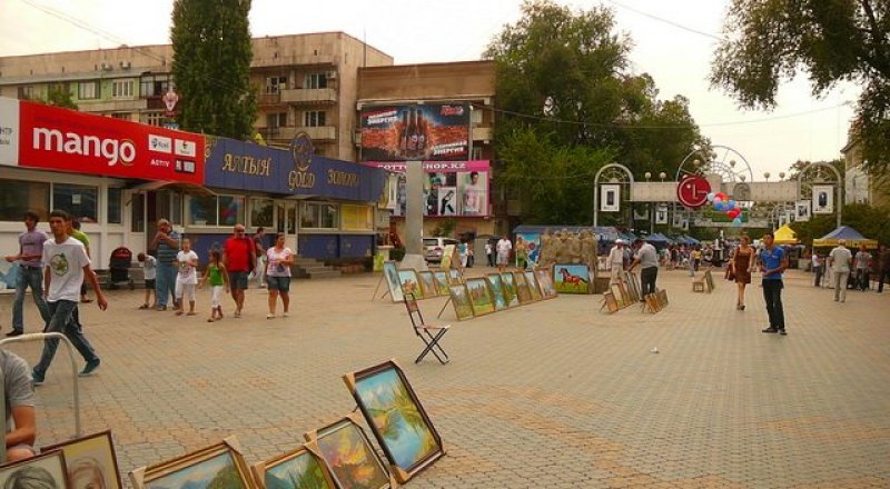 Алматинский Арбат. Фото из свободных источников 
