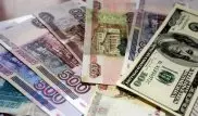 Курс рубля продолжает уверенно расти