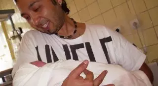 Певец Ерлан Кокеев в четвертый раз стал отцом