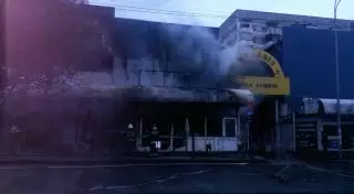 В Алматы горит "оптовка"