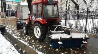 Около 400 единиц спецтехники задействовано в уборке снега в Алматы