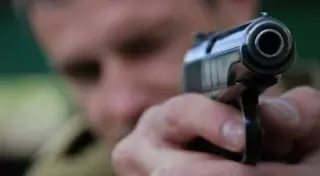 В посетителя ночного клуба стреляли в Актобе