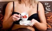 Кофе влияет на размер женской груди - ученые