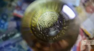 В правительстве Казахстана высказались про "дно" тенге