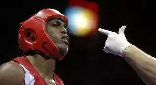 Джонсон рискует пропустить бой с Головкиным из-за травмы