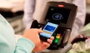 Систему бесконтактной оплаты с помощью смартфонов запустили в Казахстане