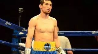 Казахстанец Елеусинов может выйти на ринг против американца по прозвищу "Сахарный"